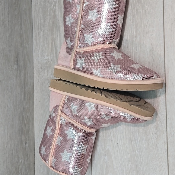 Ugg Australia big girl Pink Star Sequin Boots Sheepskin Shoes Sz 4 - Picture 11 of 14
